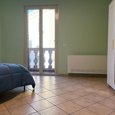 Casa Vacanza Donna Laura Barcellona-Pozzo di Gotto Exterior foto