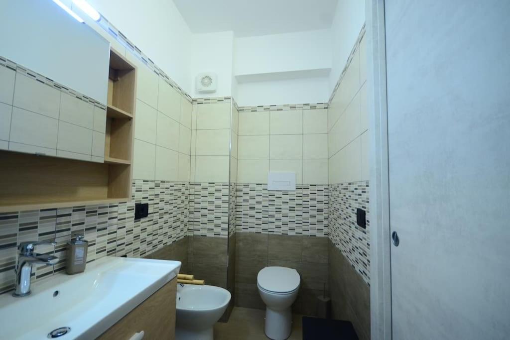 Casa Vacanza Donna Laura Barcellona-Pozzo di Gotto Exterior foto