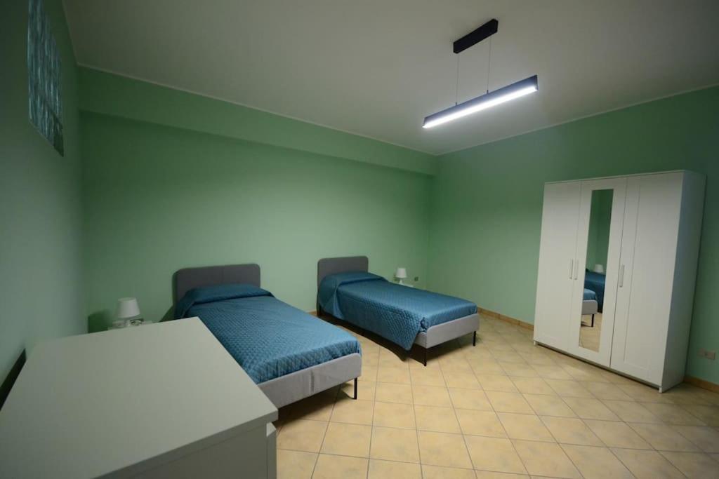 Casa Vacanza Donna Laura Barcellona-Pozzo di Gotto Exterior foto
