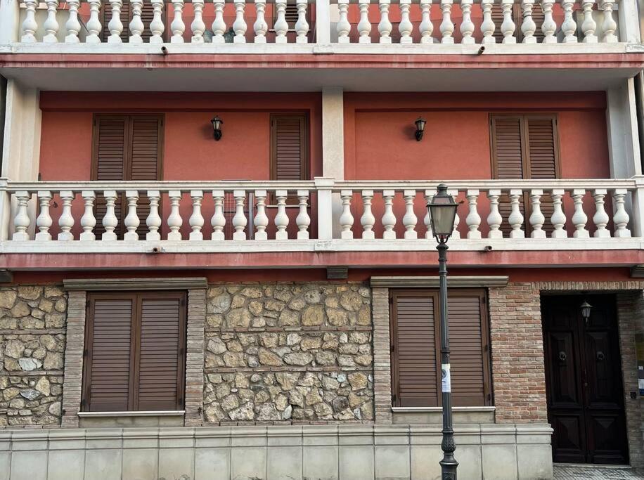 Casa Vacanza Donna Laura Barcellona-Pozzo di Gotto Exterior foto